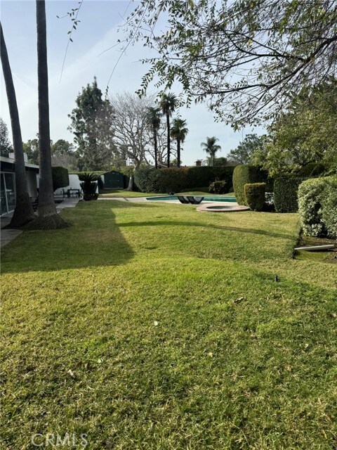 Building Photo - 1140 S Serena Dr