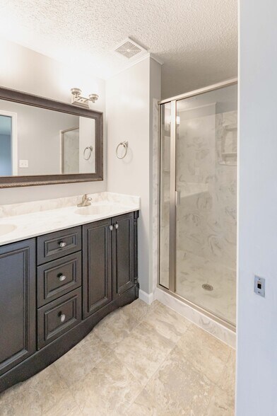 Building Photo - 3172 Meadow Trail Dr