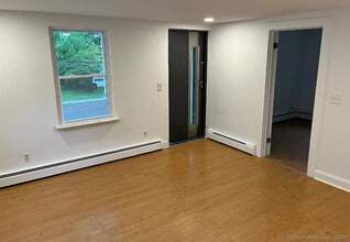 Building Photo - 261 Hillside Ave