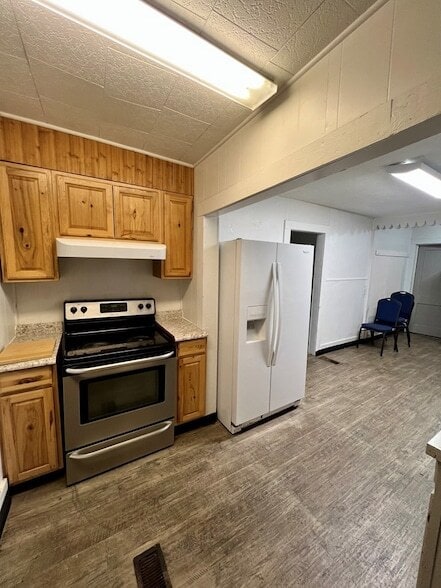 Building Photo - 500 Bailey Ave