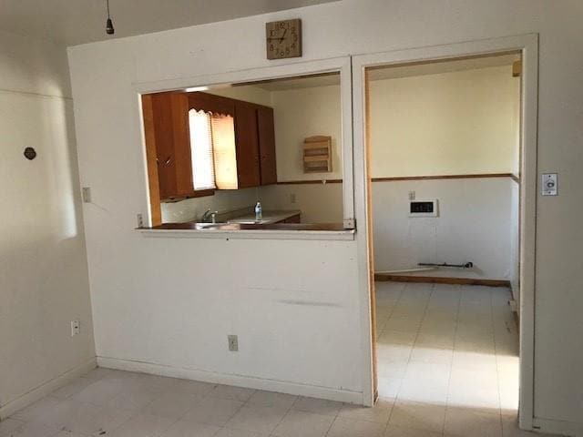 Building Photo - 3356 Russell Ave