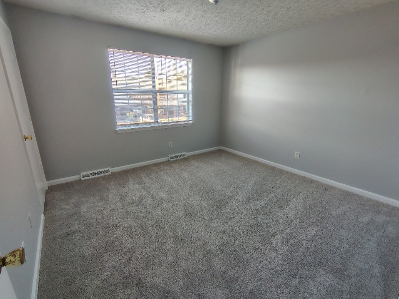 Building Photo - 12 Duiguid Dr