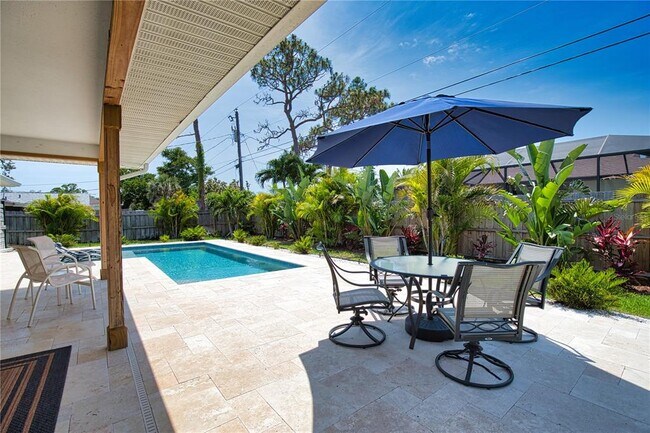 Building Photo - 556 Baffin Dr