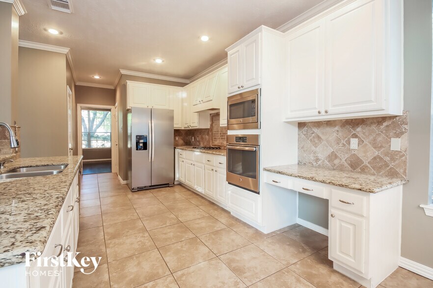 Building Photo - 2934 Apple Forest Ct