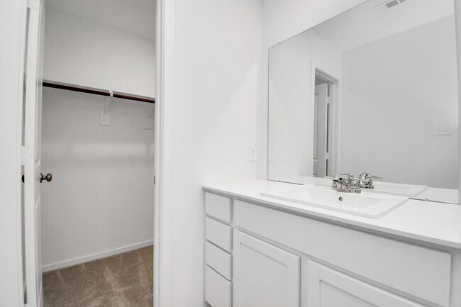 Building Photo - 22760 Hackberry Leaf Dr