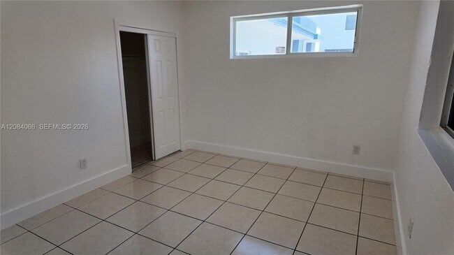 Building Photo - 3737 NW 20th Ave