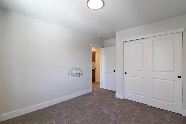 Building Photo - New Construction! 3 Bed/2.5 Bath in Pasco