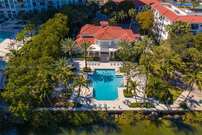 Building Photo - 3255 NE 184th St