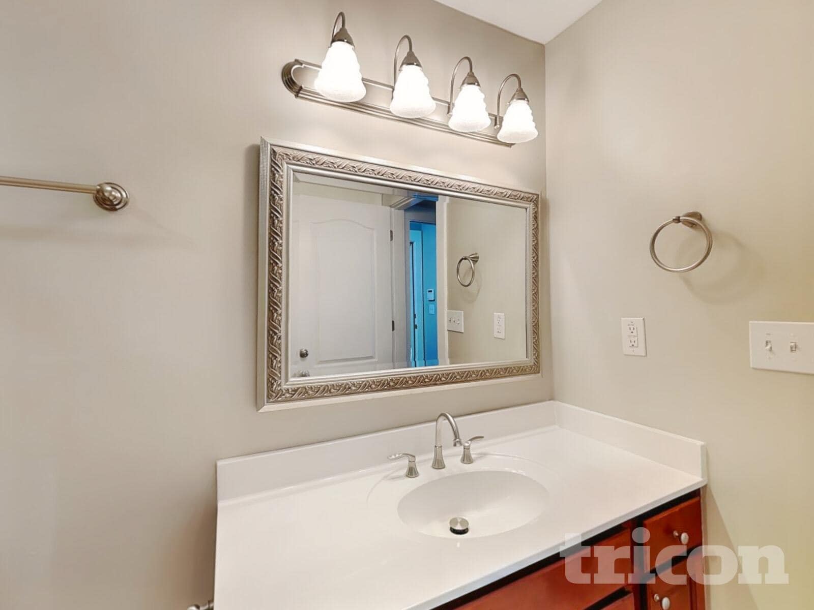 Building Photo - 71 Jefferson Dr