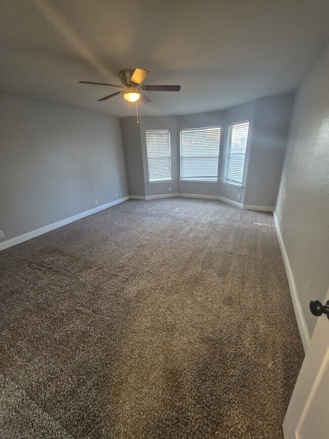 Building Photo - 7119 Capricorn Way