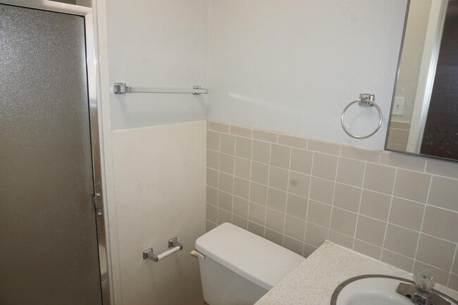 Building Photo - 5541 17th Pl