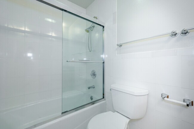 Building Photo - 1034 Shoal Dr