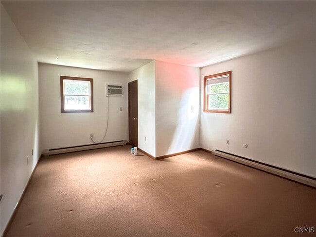 Building Photo - 821 Floyd Ave