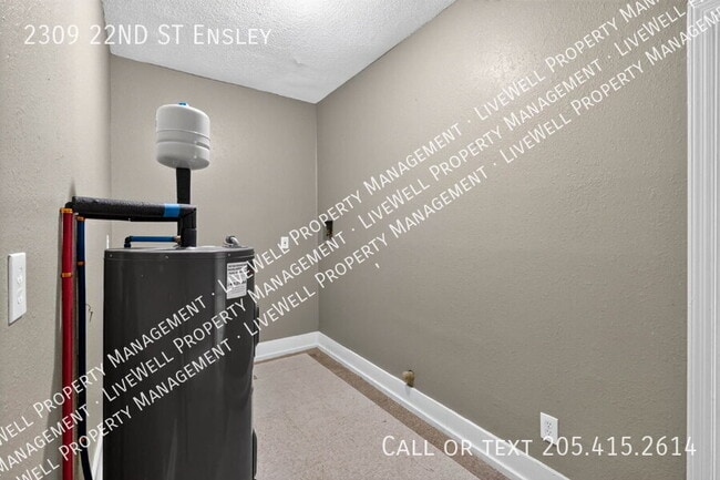 Building Photo - 2309 22nd St Ensley