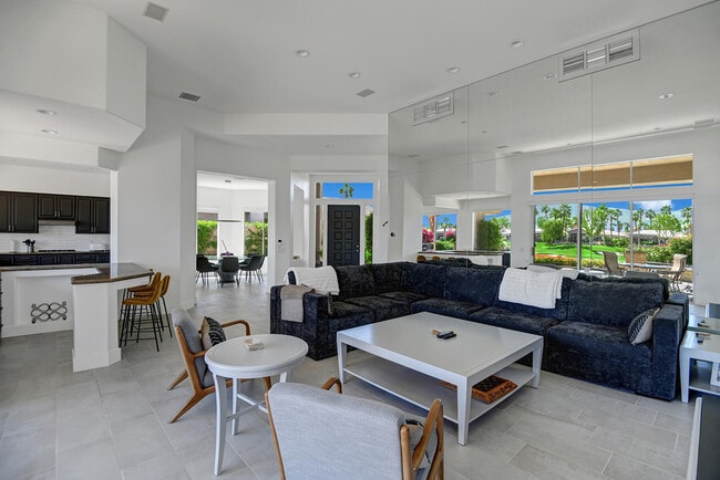 Building Photo - 189 White Horse Trail