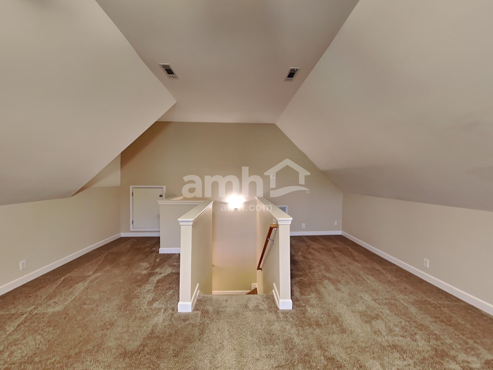 Building Photo - 3023 Holderwood Dr