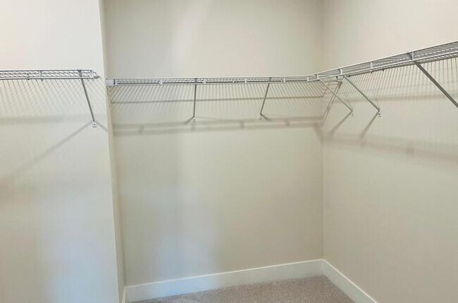 Building Photo - 1222 Waldon Xing