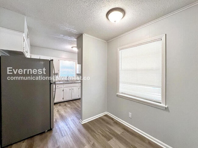 Building Photo - 3-Bedroom Home with Fenced Yard & Carport / Pet-Friendly / Coming Soon!