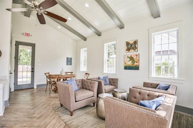 Building Photo - Stunning Midtown Tallahassee Home In Braem...
