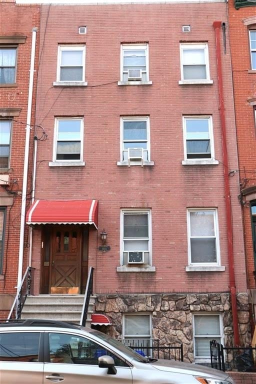 Building Photo - 816 Bloomfield St