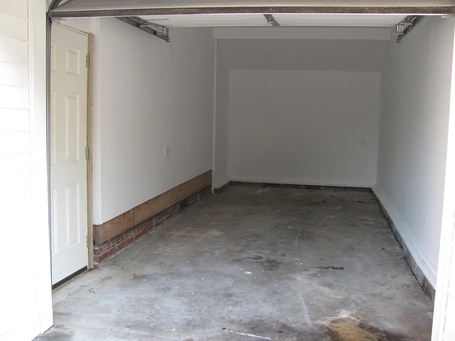 Building Photo - 549 McFarland Rd