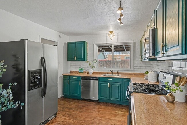 Building Photo - Wonderful Home