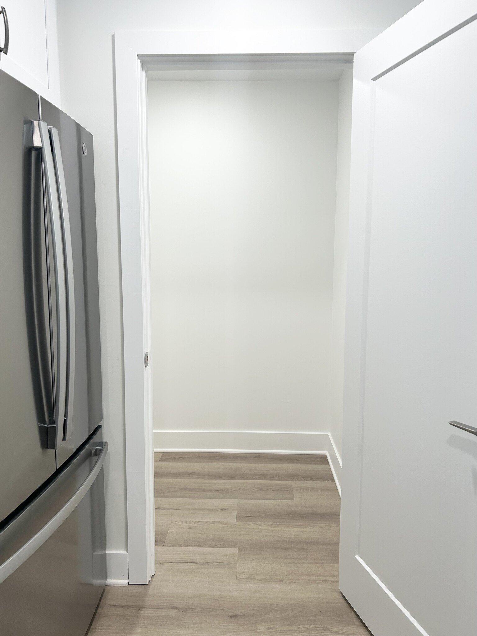 Walk-in pantry/ storage area. - 57 Monroe Ave