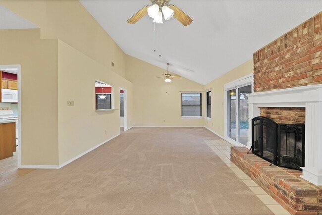 Building Photo - 2118 Churchill Downs Dr