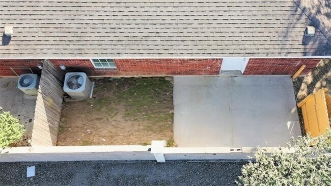 Building Photo - 4 Villa Linda Ave