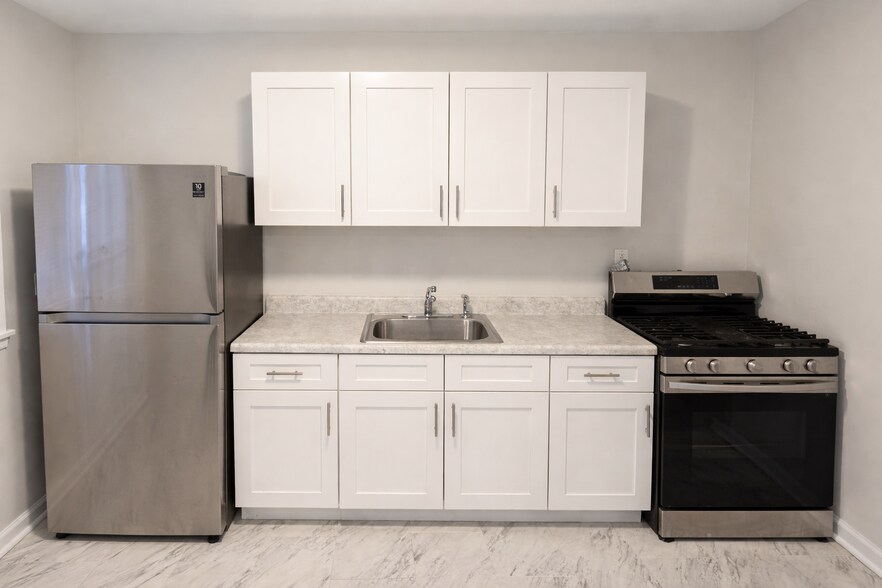 Building Photo - 6710 S Merrill Ave