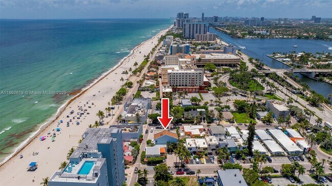 Building Photo - 311 N Surf Rd