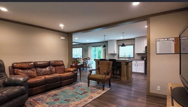 Building Photo - 4 Bedroom in Sabine ISD on 1.09 acres