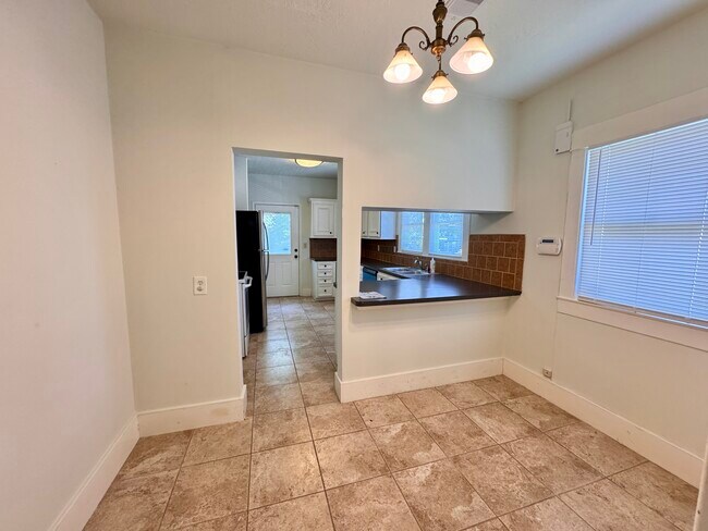 Building Photo - 4522 McKinney St