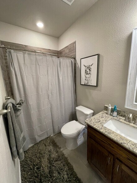 Building Photo - 3433 Fenway Cir