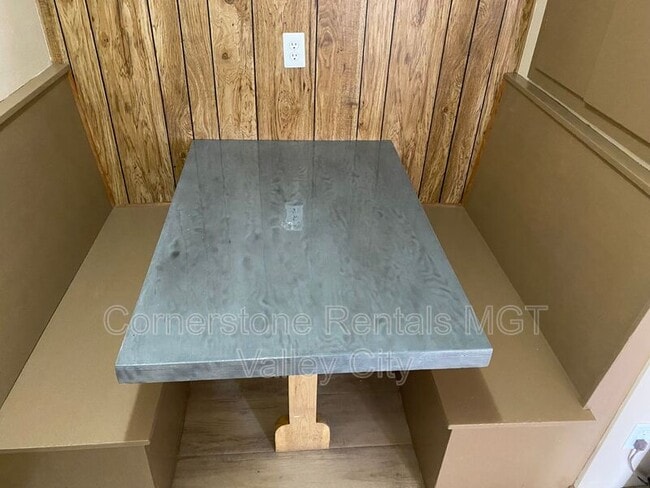 Building Photo - 227 Central Ave S