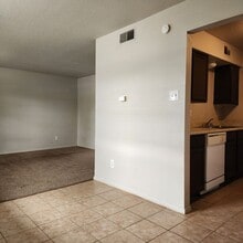 Building Photo - 2BR 1BA - $800/m & $500 deposit