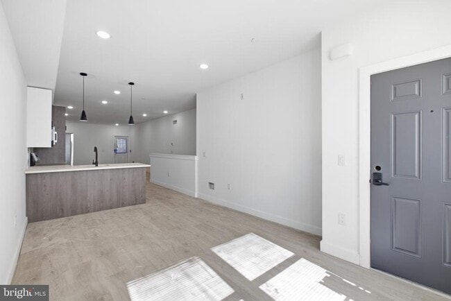 Building Photo - 2346 N 16th St