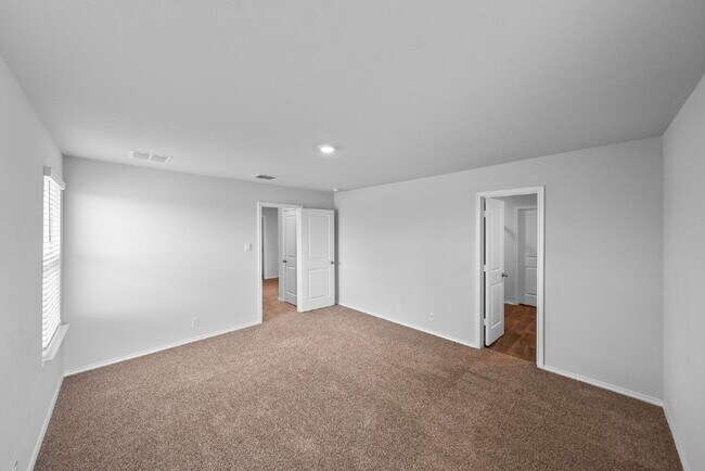 Building Photo - RESORT STYLE AMENITIES!! Multiple Pools. Lazy River. Splash Pad and Water Slides. Fitness Center....
