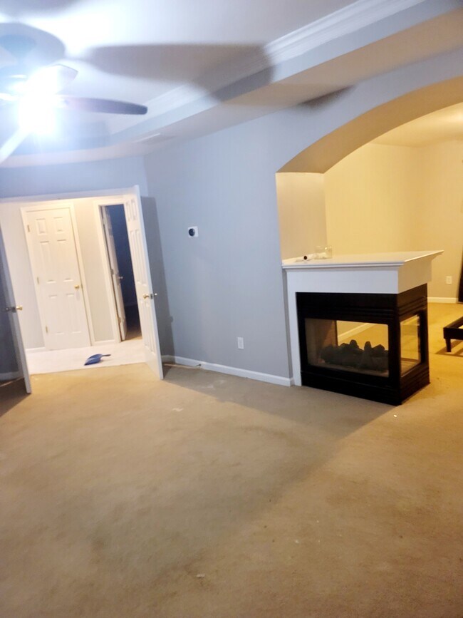 Building Photo - 1018 Brighton Crest Cir