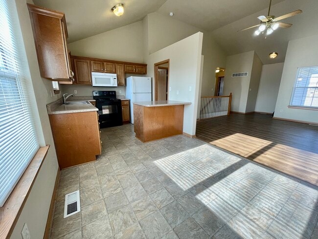 Building Photo - 1949 S Powahatan Ct