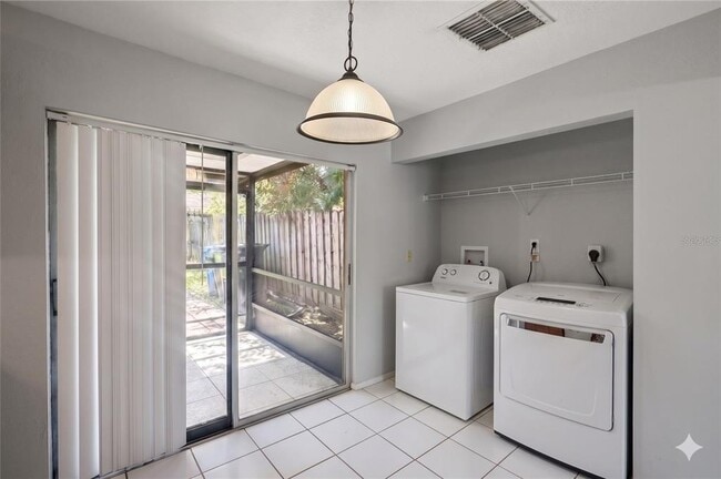 Building Photo - 14021 Village Terrace Dr