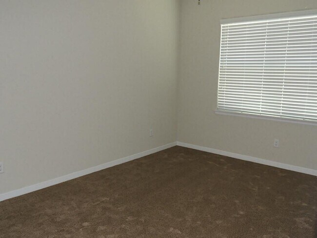 Building Photo - 103 Kendrick Pines Blvd