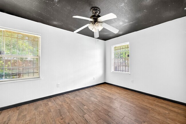 Building Photo - 423 Gammon Dr