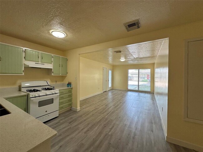 Building Photo - 10238 Torrington Ln