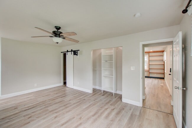 Building Photo - 3 Bed, 2.5 Bath Home in Port Norfolk