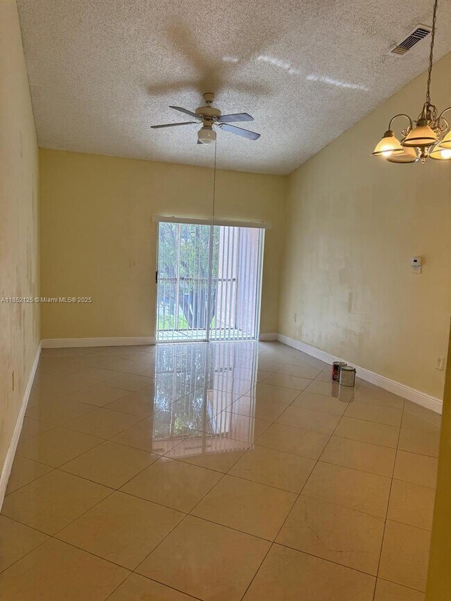 Building Photo - 2238 SW 81st Ave