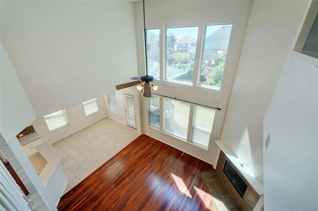 Building Photo - 8227 Liberty Walk Dr