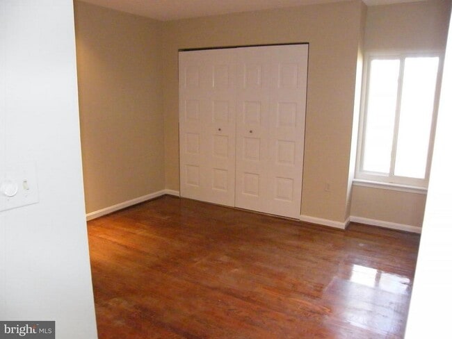 Building Photo - 10865 Deborah Dr