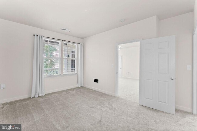 Building Photo - 42470 Pennyroyal Sq