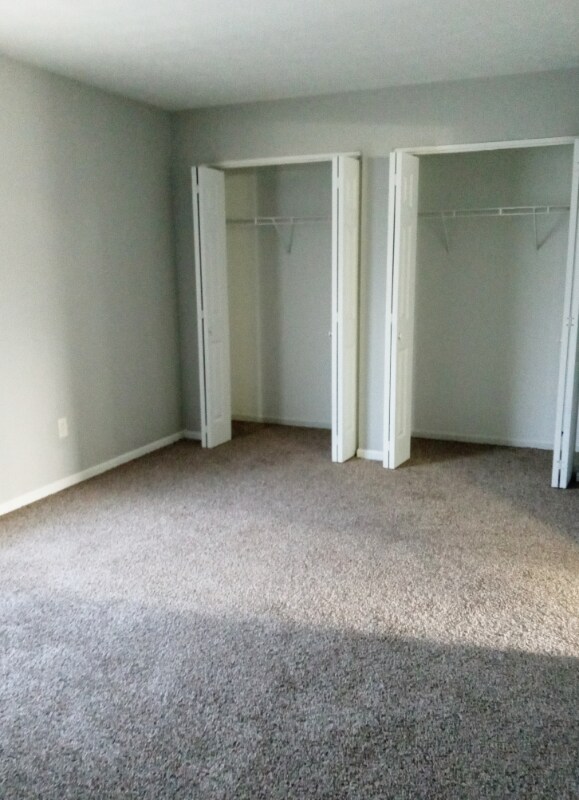 Primary Photo - 346 Longley Dr